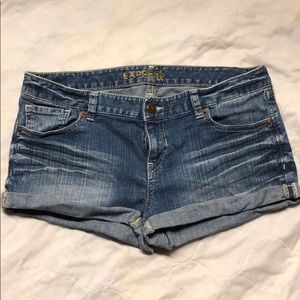 Women’s express jean shorts sz 8